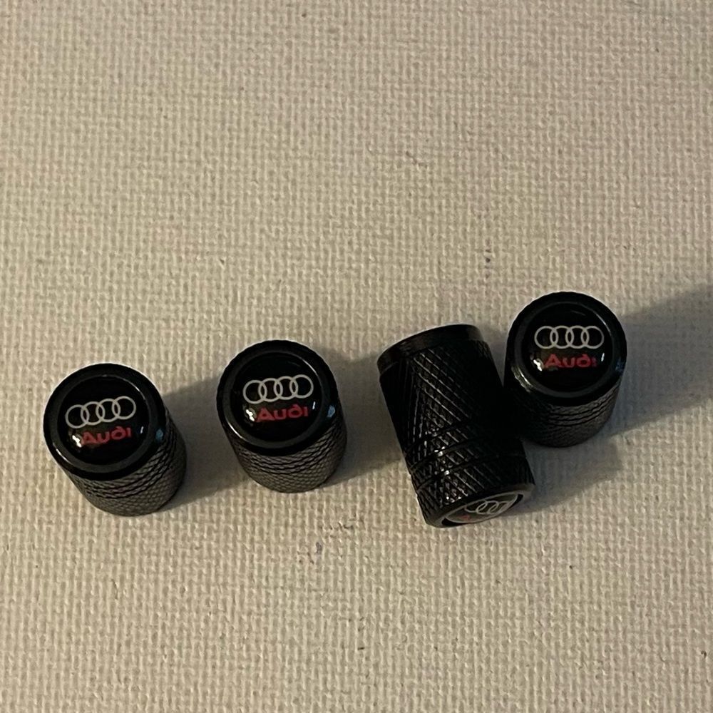 Audi valve Stem caps in Black set of 4 NWT